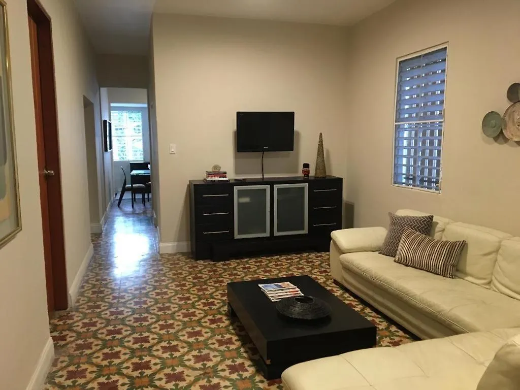 Calle Hollanda 3 Bedroom Home San Juan